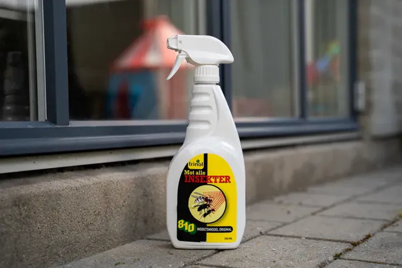 Trinol 810 Insektmiddel (700 ml) – Effektiv kontroll på skadedyr